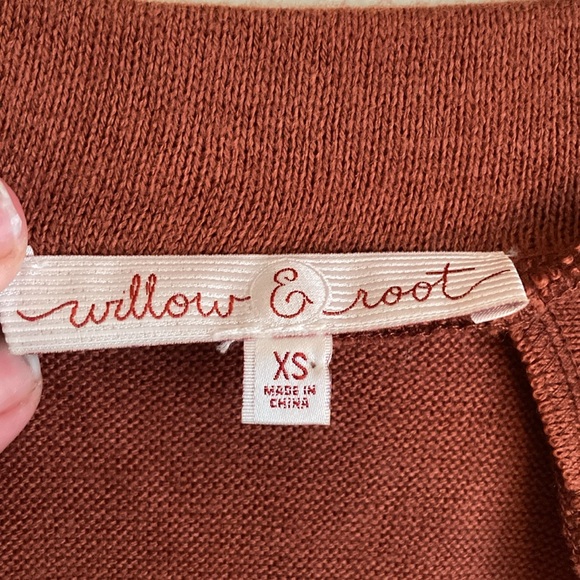 Willow and Root Top - Picture 4 of 4